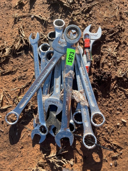 L - 22mm wrenches