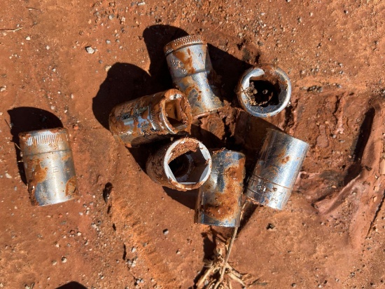 L - various sockets