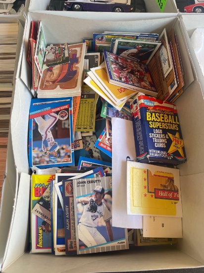R - collectible baseball cards
