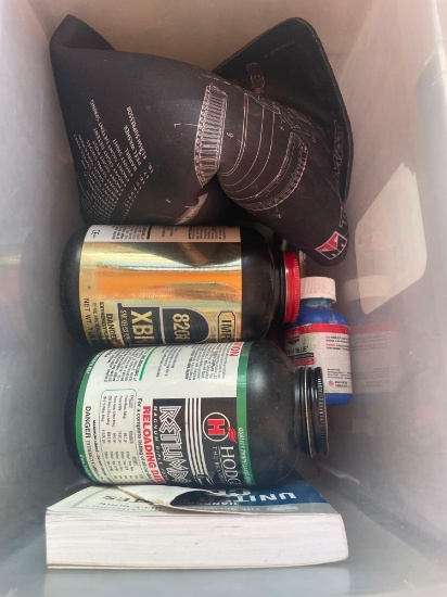 R - gunpowder; reloading manual; misc