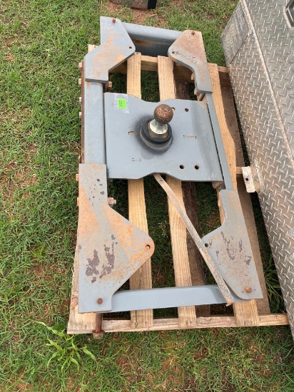 F- BW flip over hitch for 2017 Ford F250
