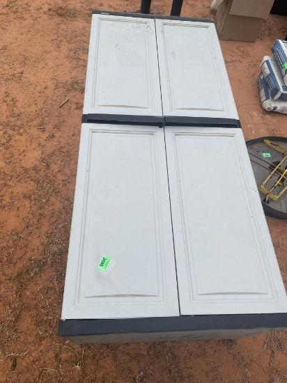 P - Keter two door storage closet
