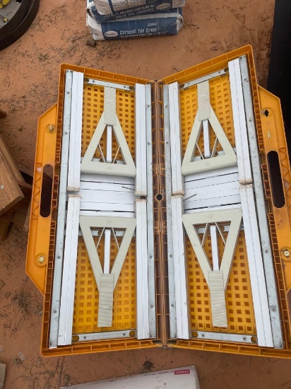 P - foldable work table