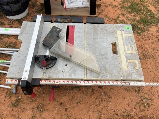 Q table saw