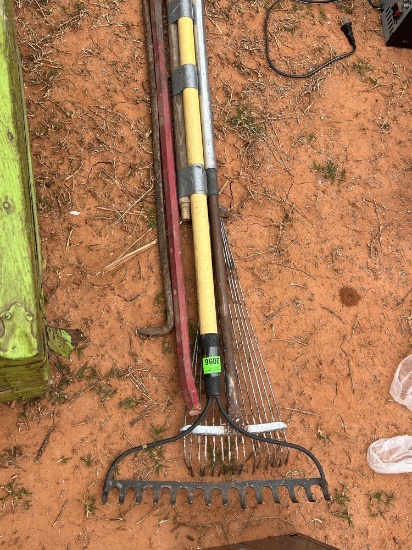 Q gardening tools