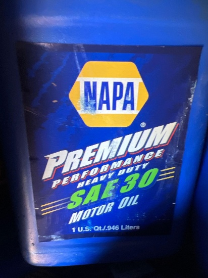 T SAE 30 motor oil