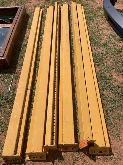 G - pallet racks