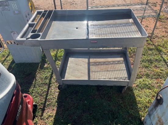 G-Rubbermaid plastic push cart