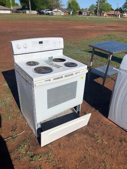 G - Amana kitchen stove