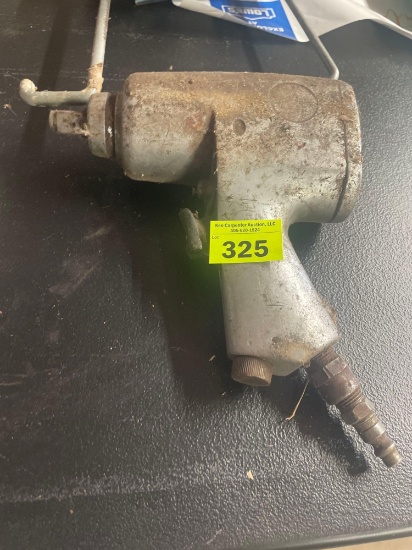 Pneumatic drill