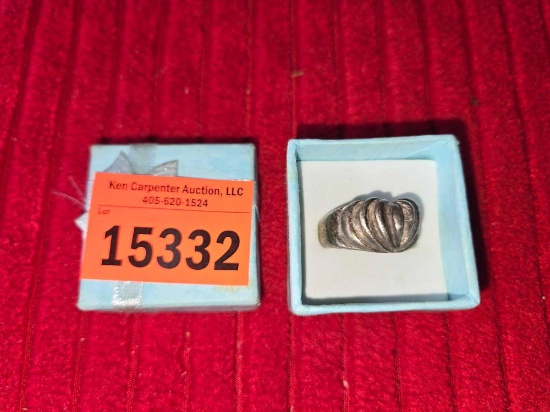 Vintage 925 Sterling Silver Dome Ring. 11 grams Total. In Gift Box.