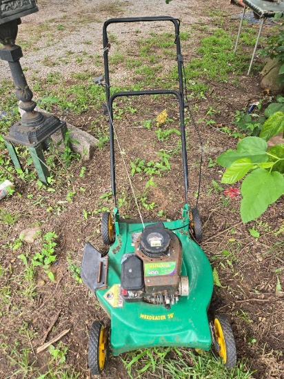 WeedEater Walk Behind Mower. 148cc, 4.5 HP , 20 Inch Cut. Runs and Mows Good.