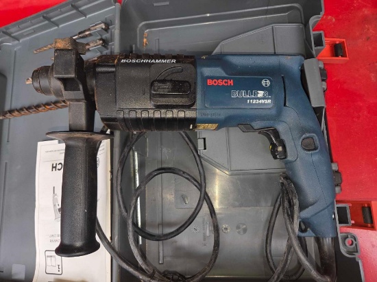 Bosch SDS-Plus, Bulldog 11234 VSR Hammer Drill in Hard Case. Tools