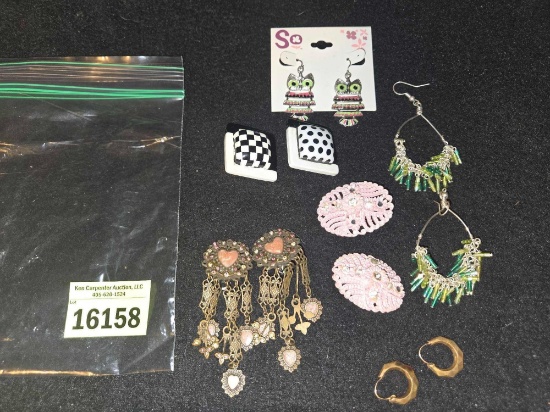 6- Assorted Earring Sets. All one Money. Jewelry