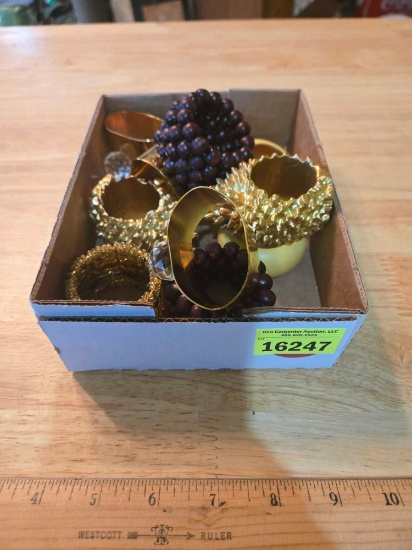 Box of Assorted Napkin Rings.