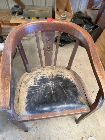 Chair 34x23