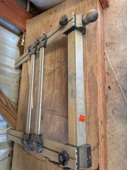 Mat cutter