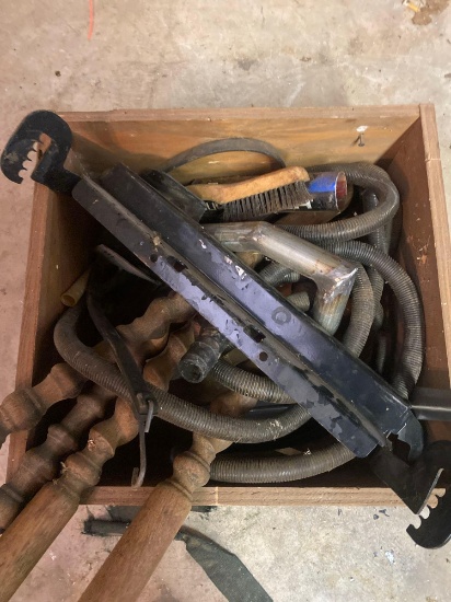 Box of miscellaneous