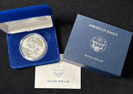1988 American Silver Eagle Uncirculated Coin $1 w/ Box and COA