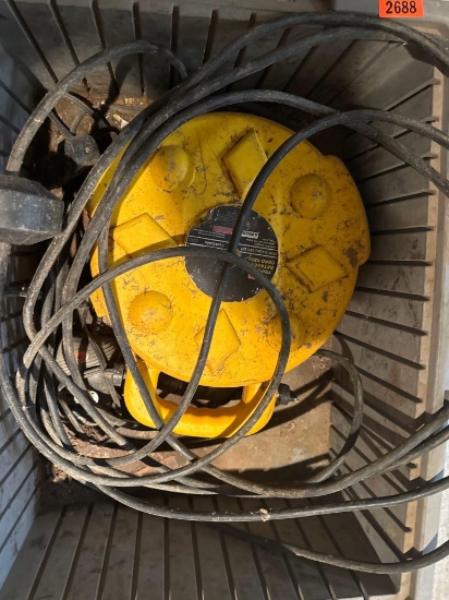 Retractablecord reel, cord and tote