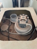 Uni floor portable hood Must bring help to load Condition unknown