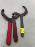 Adjustable hook spanner wrenches