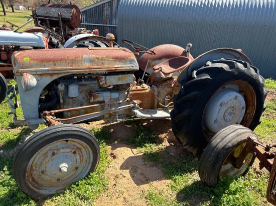 Ford 9N, Ferguson system Does not run Must bring help to load