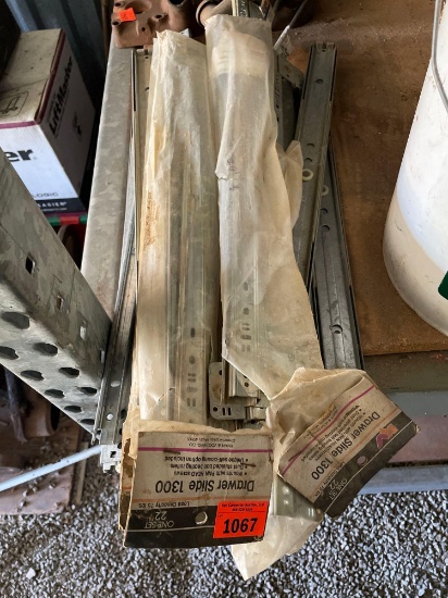Drawer slides