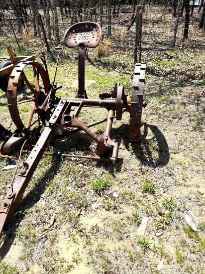 Vintage sickle cutter must bring help to load Condition unknown