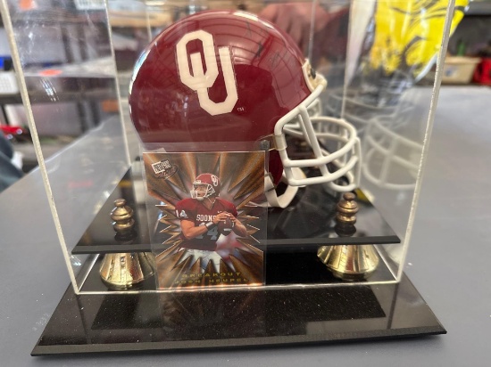 Helmet signed by Oklahoma University player Josh Heupel, includes a Josh Heupel card.