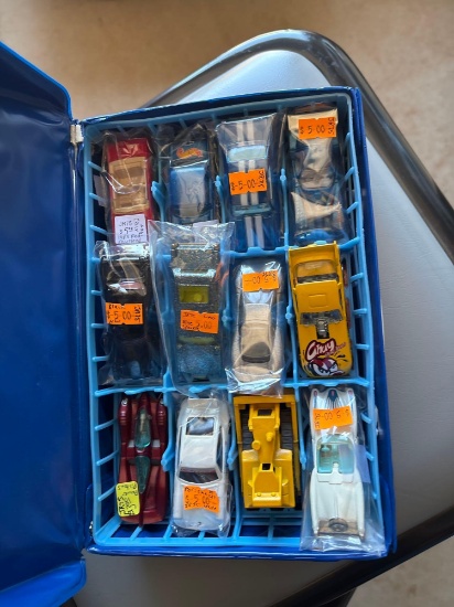 Hot wheels car carrying box with 24 hot wheels