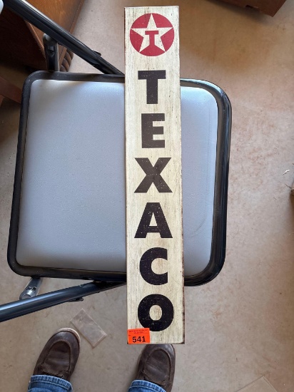 Metal Texaco sign vintage Hershey park carrousel tin milk glass bowl