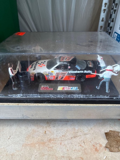 NASCAR Darrell Waltrip scale pit stop