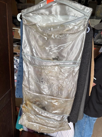 Hanging organizer