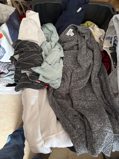 Assorted women clothes and various sizes in a tote