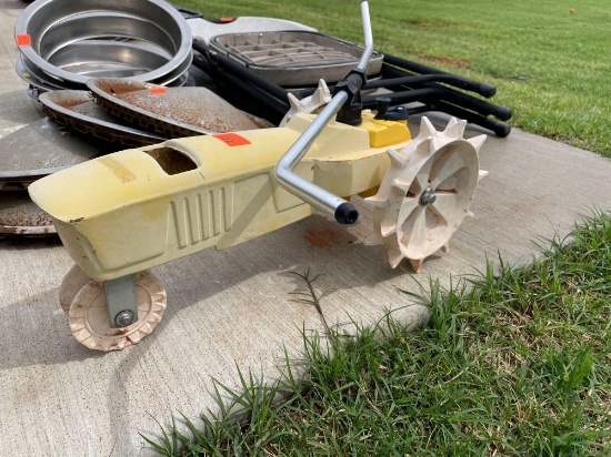 Tractor water sprinkler