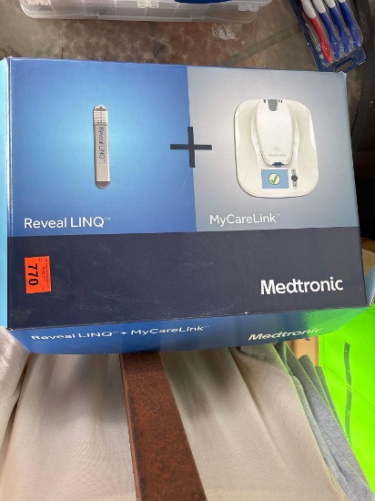 Medtronic pacemaker monitoring device
