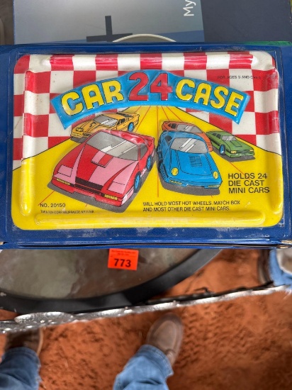 die cast car case with hot wheels cars
