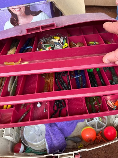 Tackle box with items