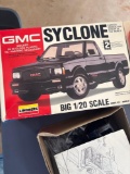 GMC molded and high gloss plastic silicone big 1/20 scale model kit