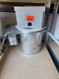 Can light and junction box