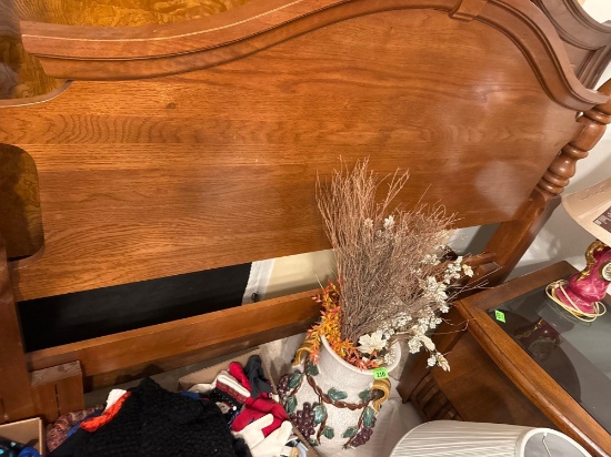 Full/Queen headboard only rails included