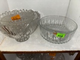 2 footed bowls , bowll