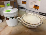 Small canister, soup tureen