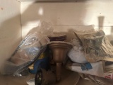 Vases, house decor, space heater, and other items