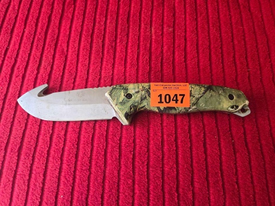 Camouflage Mossy Oak Hunting Knife.9.5 Inches.