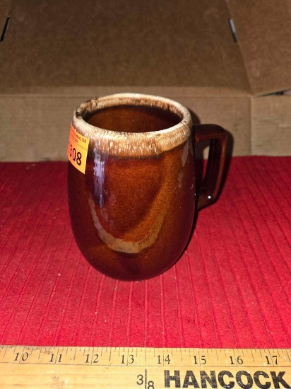 Hull Pottery, USA. Large Oversized Mug.
