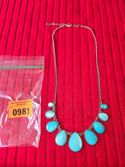Ornate Fashion Neclace with Stones. No Stamp Found. Jewelry.