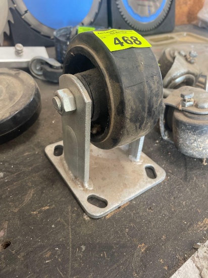 swivel caster w/ a rigid plate mount