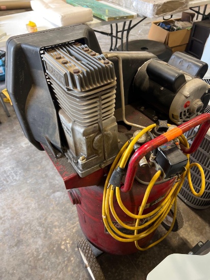 Upright air compressor